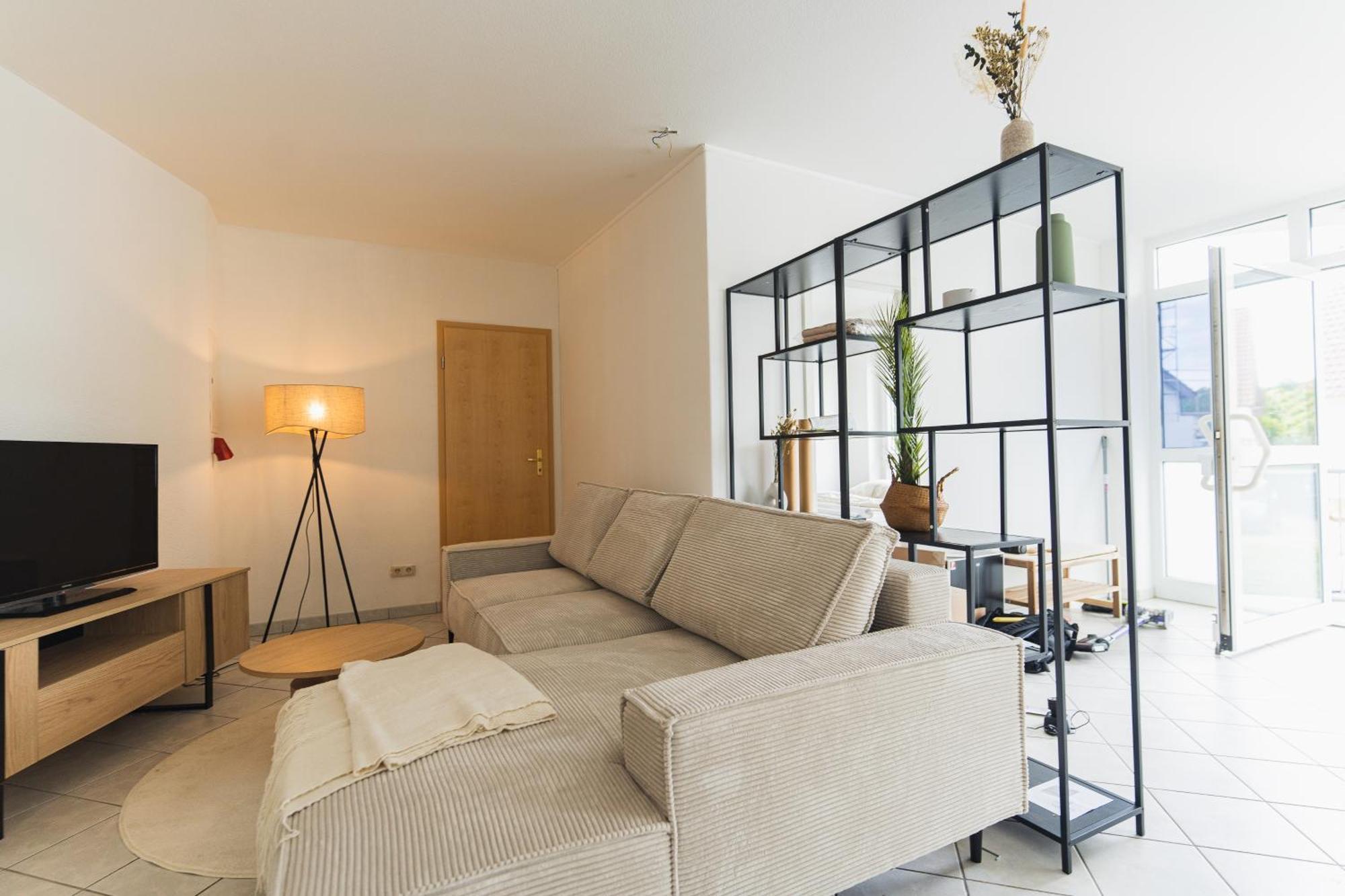 Stadecken-Elsheim Appartment In Den Weinbergen Bei Mainz - Mit 2X Doppelzimmern, 1X Grosses Wohnzimmer, Bad & Kueche מראה חיצוני תמונה