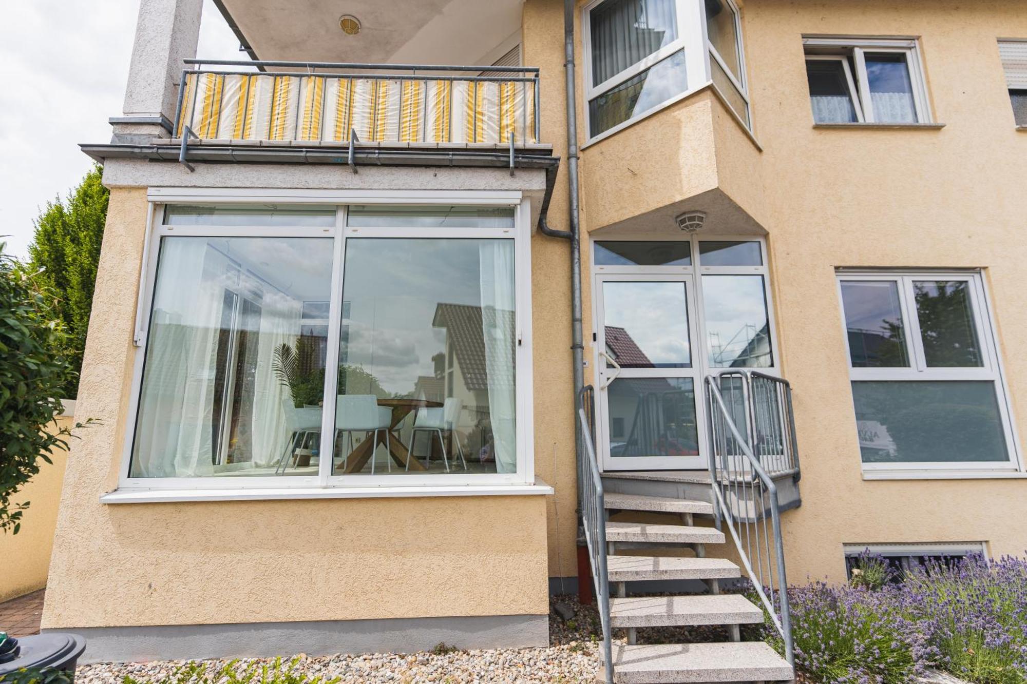 Stadecken-Elsheim Appartment In Den Weinbergen Bei Mainz - Mit 2X Doppelzimmern, 1X Grosses Wohnzimmer, Bad & Kueche מראה חיצוני תמונה